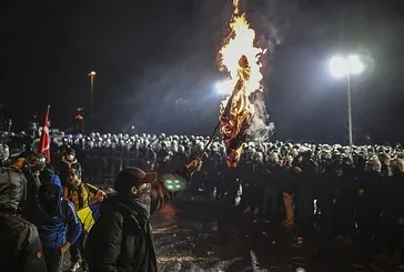 İstanbul'da izinsiz gösterilere katılan 106 şüpheli gözaltına alındı