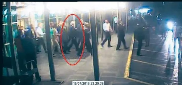 ak-parti-sozcusu-omer-celikten-kemal-kilicdarogluna-15-temmuz-tepkisi-siyasi-olarak-konumlandiklari-yeri-goste-1657954255752.jpeg AK Parti Sözcüsü Ömer Çelik'ten Kemal Kılıçdaroğlu'na 15 Temmuz tepkisi: Direnişi itibarsızlaştırmak için yeni yalanlar arıyor-3