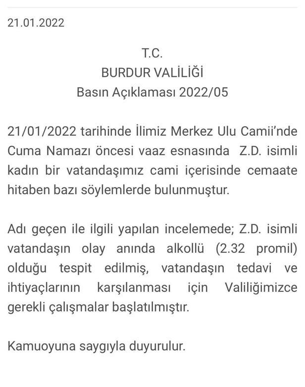 oda-tvnin-algi-operasyonu-patladi-iste-cuma-namazi-oncesi-aciz-diye-bagiran-kadin-gercegi-alkollu-cikti-1642776324113.jpeg Oda TV'nin algı operasyonu patladı! İşte Cuma Namazı öncesi "açız" diye bağıran kadın gerçeği: Alkollü çıktı-3