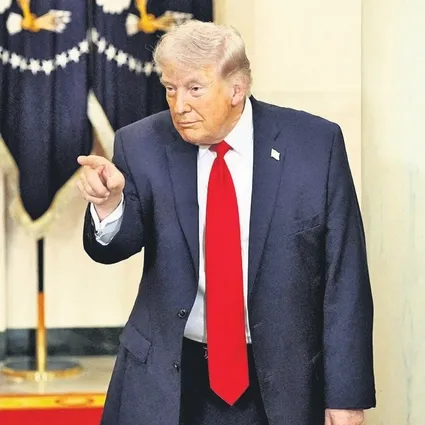 ABD Başkanı Trump’tan çelişkili mesajlar: Bir gün barış bir gün savaş diyor