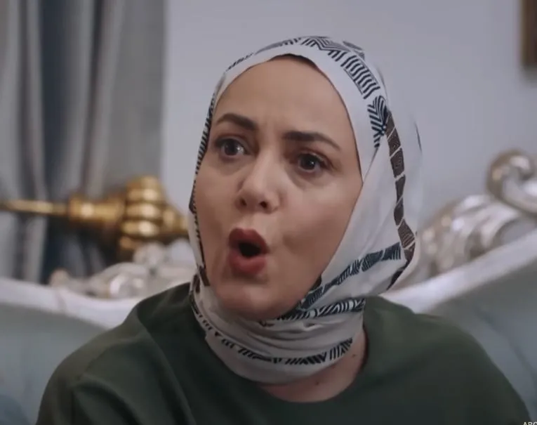 kizilcik-serbeti-62-bolum-2-fragmani-agizlari-acik-birakti-fatih-gorkemi-amcasiyla-basti-dogayi-hic-aldatmasay-1715024375944.jpg Fatih Görkem'i amcasıyla bastı! "Doğa'yı hiç aldatmasaydın..." Kızılcık Şerbeti 62. bölüm 2. fragmanı ağızları açık bıraktı!-4