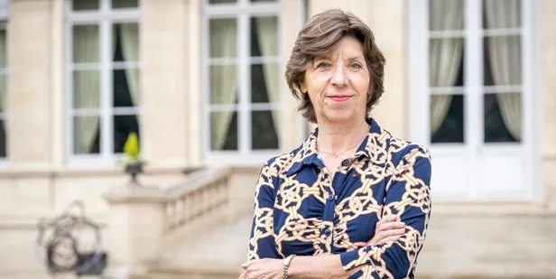 fransa-disisleri-bakani-catherine-colonna-teroristlere-arka-cikarak-uclu-muhtirayi-hedef-aldi-ypgpkkya-methiye-1659554234691.jpeg Fransa Dışişleri Bakanı Catherine Colonna teröristlere arka çıkarak üçlü muhtırayı hedef aldı! YPG/PKK'ya methiyeler dizdi-2