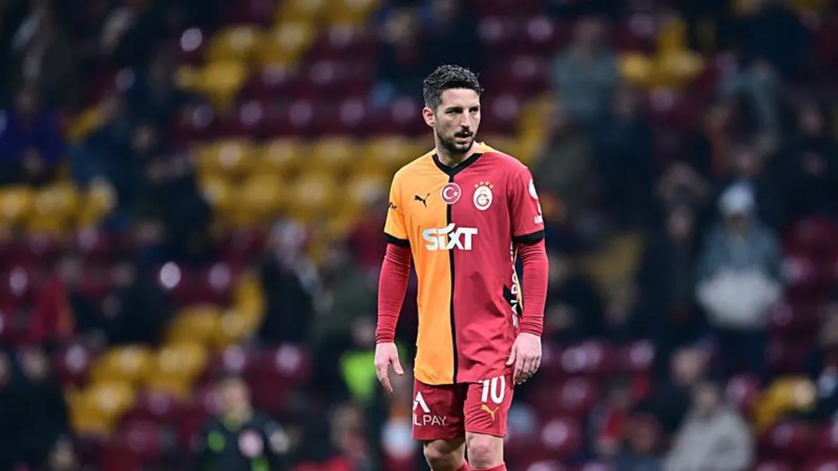 Dries Mertens futbolu bırakıyor!