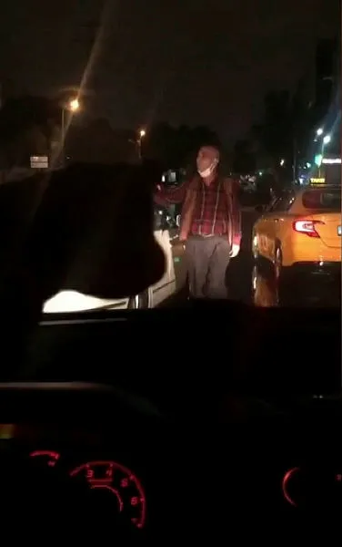 İstanbul Esenler'de taksici terörü! Önce yol kesti sonra cam yumruklayıp küfür etti!-5