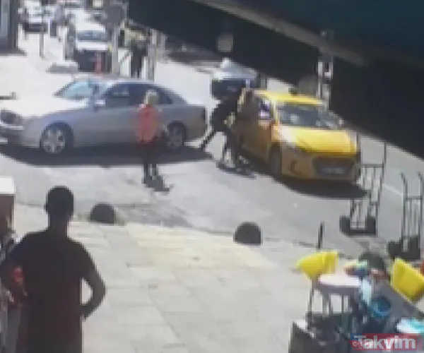 İstanbul Kadıköy'de eski sevgili dehşeti! Kaçırmaya çalıştı esnaf engel oldu - 5