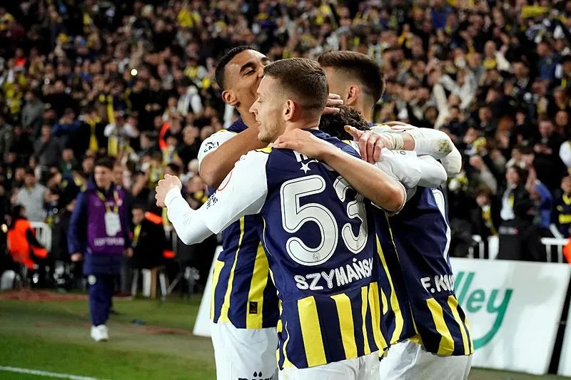 Avrupa'nın dev kulüpleriyle yarışıyor! Fenerbahçe maçların son bölümlerinde büyük fark yaratıyor-3