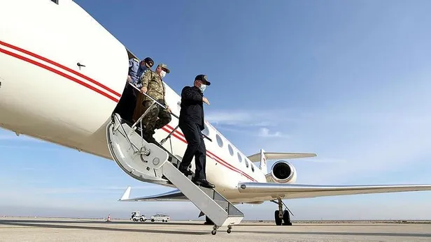 Milli Savunma Bakanı Akar ve komuta kademesi Suriye sınırında!-2