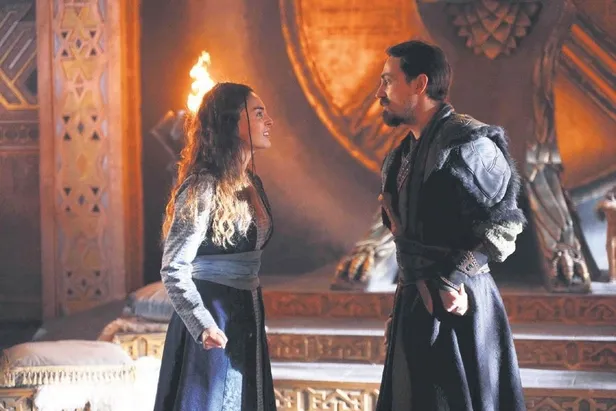 kerem-bursinden-alkis-alacak-hareket-gonullu-boyaci-oldu-1640032837338.jpeg Kerem Bürsin'den alkış alacak hareket! Gönüllü boyacı oldu-12