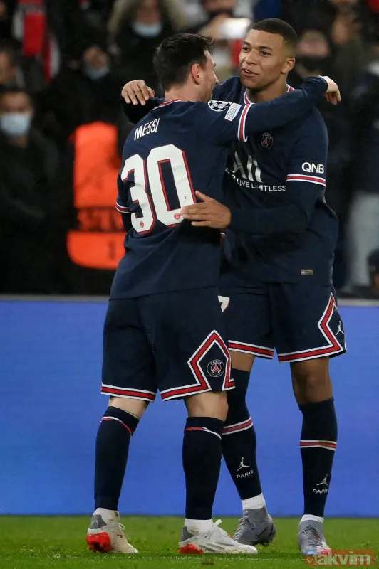 PSG'nin yıldızı Messi ağları sarsmayı devam ediyor! Yok böyle oyun: Tarihe geçti - 15
