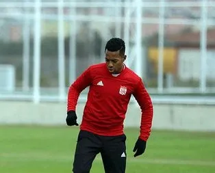Robinho resmen Başakşehir’de
