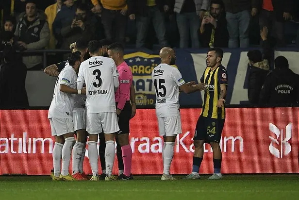 ziraat-turkiye-kupasinda-besiktasi-deviren-ankaragucu-ceyrek-finale-yukseldi-1674064141842.jpeg