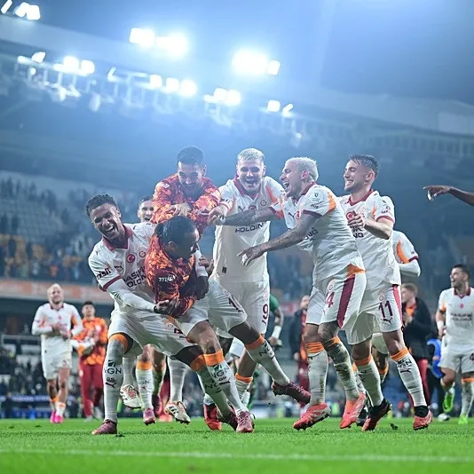 Lider zorlu deplasmanda kazandı