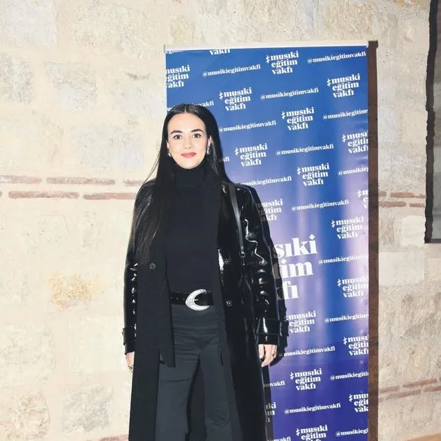 Espriler havada uçuştu
