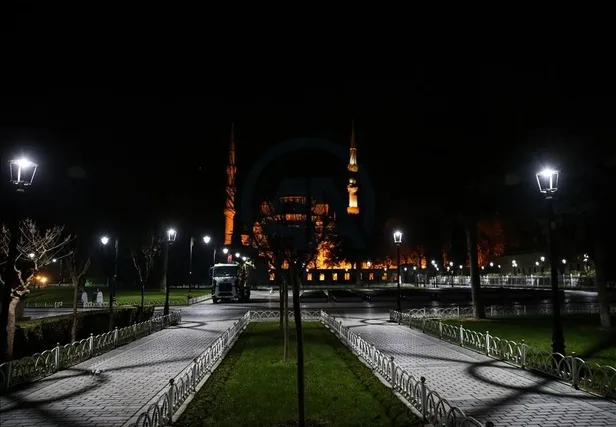 son-dakika-hafta-sonu-sokak-kisitlamasi-basladi-marketler-acik-mi-kimler-muaf-nereler-acik-ne-zamana-kadar-surecek-1607099913657.jpeg Son dakika: Hafta sonu sokak kısıtlaması başladı! Marketler açık mı? Kimler muaf? Nereler açık? Ne zamana kadar sürecek?-6