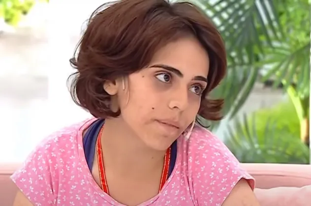 Esra Erol'da mutlu son! Eşi ve kumasıyla yaşayan Fatma aylar sonra baba ocağına döndü iki kardeşin kavuşması duygusal anlar yaşattı