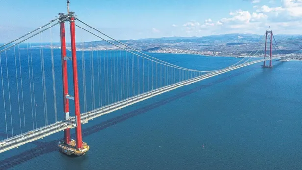 1915 Çanakkale Köprüsü ise dünyayı kıskandırırken 3 yılda çivi bile çakmayan CHP'li İBB Unkapanı Köprüsü'nde çakıldı-1