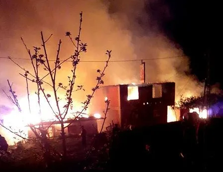 Gece yarısı korkutan yangın!