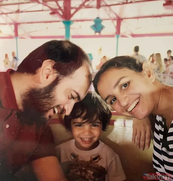 Zübeyde Melek, Oğlunun Çocukluk Yıllarına Ait Bir Kareyi Sosyal Medya Hesabında Yayınlayarak Fahri Efe'nin Yeni Yaşını Kutladı.