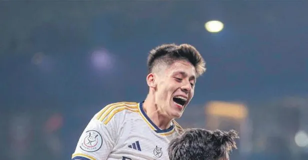 Real Madrid forması giyen Arda Güler,: Hayallerimin başındayım