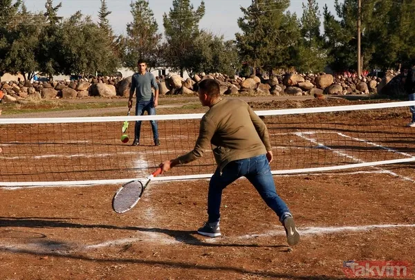 Koronavirüs salgınında köyden dışarı çıkamayan Şanlıurfa Viranşehirliler kendilerini tenise verdi - 22