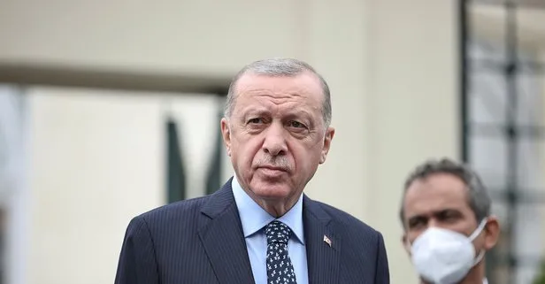 Erdoğan cumayı Dolmabahçe’de kıldı