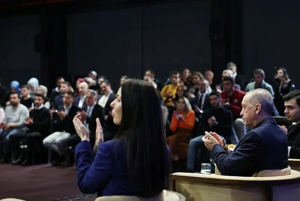 baskan-recep-tayyip-erdogan-samsunda-genclerle-bir-arada-1670780039933.jpeg Başkan Recep Tayyip Erdoğan Samsun'dan Yunanistan'ı uyardı: Rahat durmazlarsa TAYFUN Atina'yı vurur-3