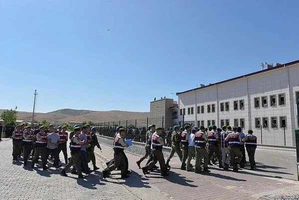 FETÖ'cü hainlerin yargılandığı 289 davadan 288’i karara bağlandı! Bir daha gün yüzü görmeyecekler-7