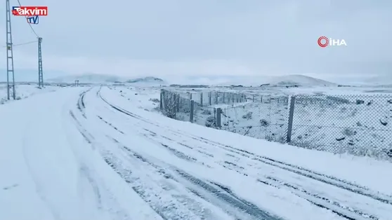 Ağrı beyaza büründü