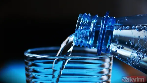 Sıcaklıklar Rekor Seviyelere Ulaşıyor. Vücut Yalnızca Suyla Değil, Minerallerle De Desteklenmeli. Uzmanlara Göre, Terle Kaybedilen Elektrolitlerin Yerine...