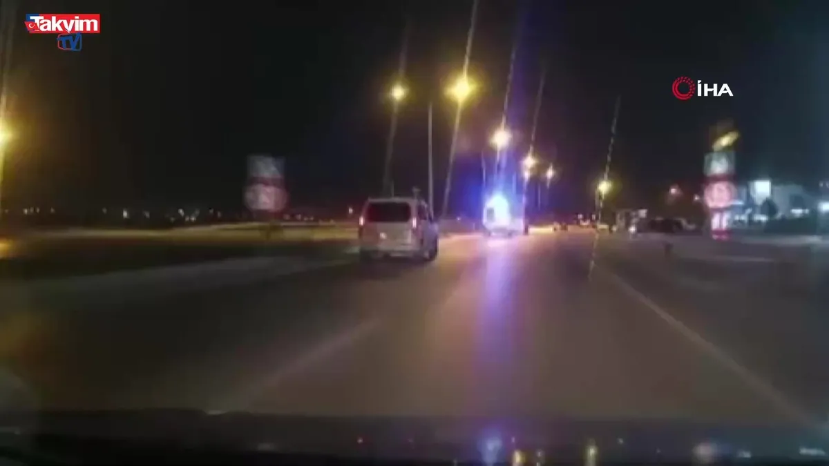 Ambulansa yol vermeyen TIR! Polis affetmedi!
