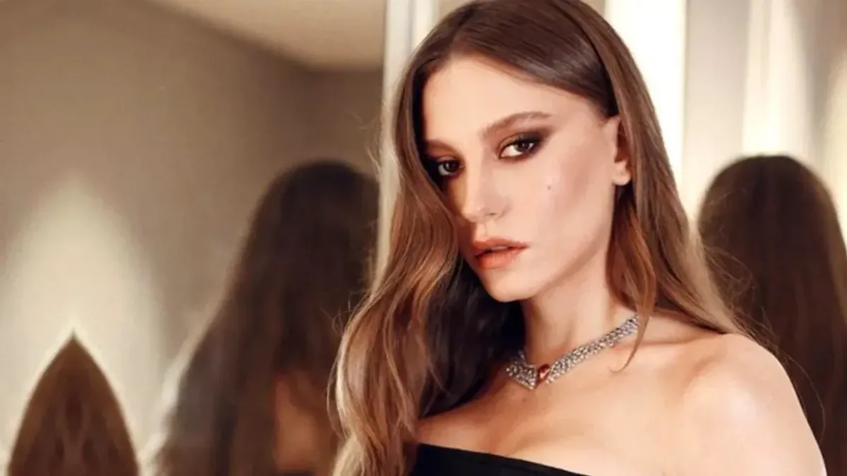 Serenay Sarıkaya New York sokaklarında göz kamaştırdı!
