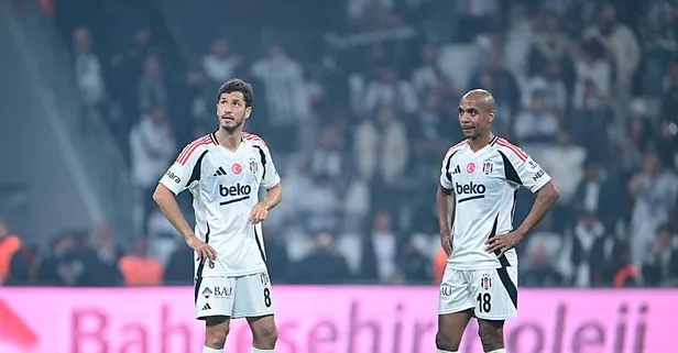 Beşiktaş evinde Kasımpaşa’ya 3-1 yenildi! Taraftarını kahretti
