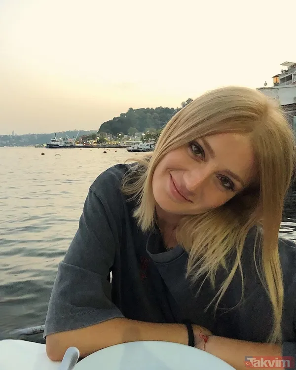 Gizem Karaca paylaştı annesini gören inanamadı! Münevver Karaca güzelliğiyle kızını solladı ‘Annesi değil ablası sandım’ - 4