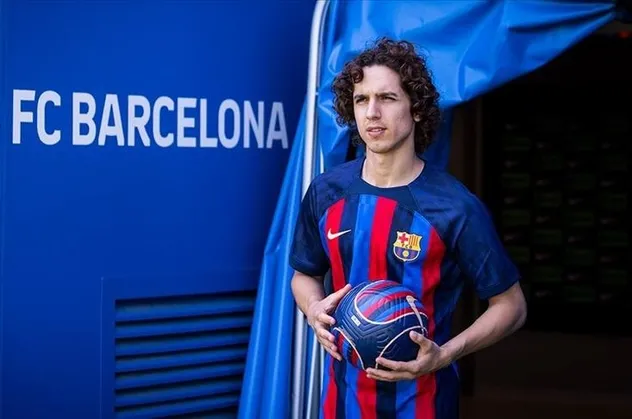 Barcelona'da forma giyen Emre Demir, Fenerbahçe'ye çok yakın! Barcelona'dan heyecan yaratan paylaşım