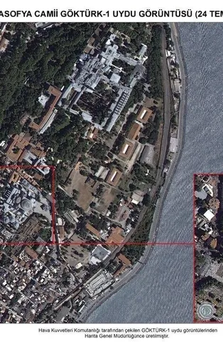 İşte Ayasofya'da ilk cuma! Göktürk-1 uydusu ile uzaydan görüntülendi
