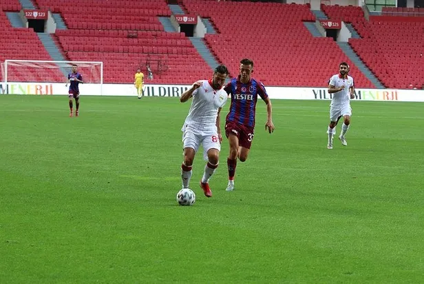 samsunspor-2-1-trabzonspor-l-mac-sonucu-1598721944859.jpeg