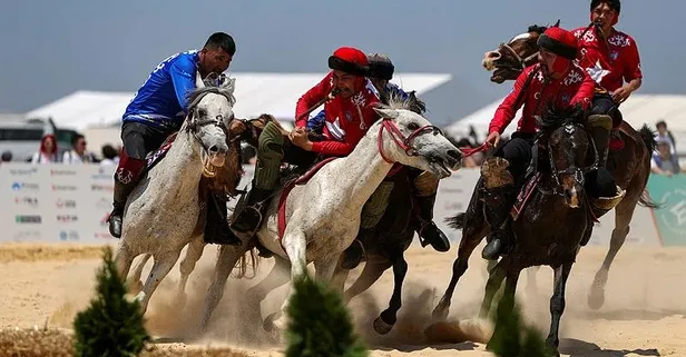 Dünya Etnospor Konfederasyonu Başkanı Bilal Erdoğan: Birbirimize sarılmalıyız