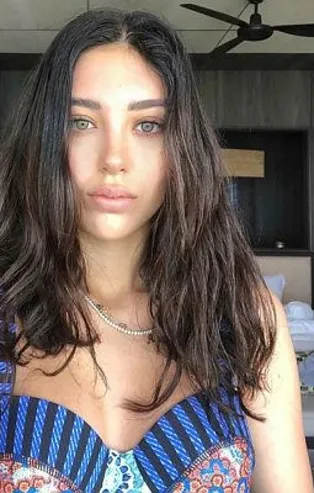 Özlem Ada Şahin sosyal medya şiddetine isyan etti!