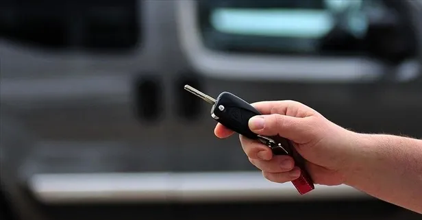 2012 model Volkswagen marka Passat marka araç icradan satılığa çıkarıldı