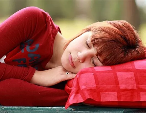 Yaşadığımız kaygı uykumuzu da sabote ediyor! Melatonin hormonu nasıl artar?-9