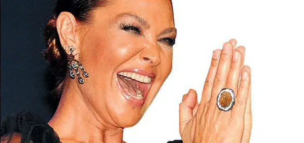 Sakıp Ağa’nın Hülya sırrı!