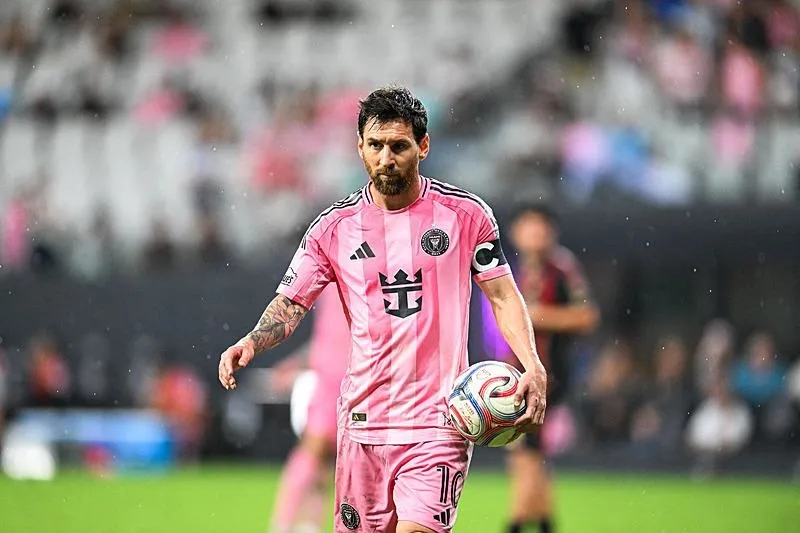 lionel-messiden-surpriz-hamle-ispanyol-ekibini-satin-aldi-lionel-messi-eldensenin-sahibi-oldu-ispanyada-dogrud-1788941455005.jpeg Lionel Messi Eldense'nin sahibi oldu! İspanya'da doğrudan iki kulüpte mülkiyet-4