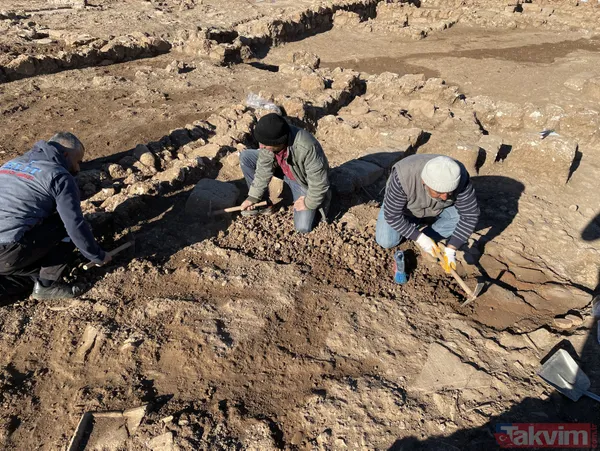 24 Mayıs'tan bu yana sürüyordu! Adıyaman'daki Pente Antik Kenti'ndeki kazılarda çok önemli bulgulara ulaşıldı - 4