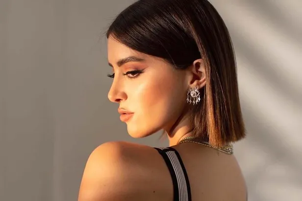 hande-ercel-ala-tokel-rachel-araz-kiresepi-ve-ezgi-findik-gibi-isimlerin-instagram-kazanclari-soke-etti-1643742136084.jpeg Hande Erçel, Ala Tokel, Rachel Araz Kiresepi ve Ezgi Fındık gibi isimlerin Instagram kazançları şoke etti-8