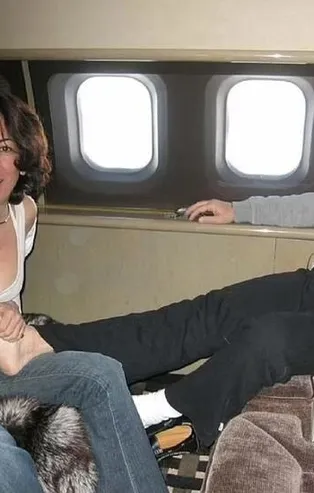 Sapık milyarder Jeffrey Epstein'in Lolita Ekspresi'ndeki skandal fotoğraflar ortaya saçıldı