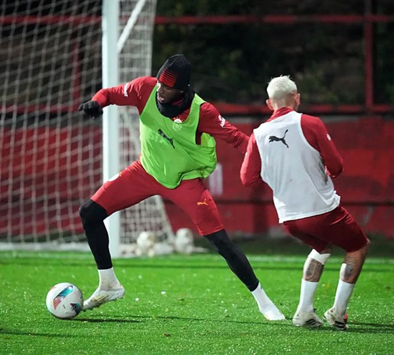 Galatasaray'a transferde FIFA engeli! - 3