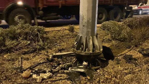 Konya'da aşırı hız can aldı! Motoru yerinden fırlayan ve hız ibresi 230 kilometrede takılı kalan otomobilde can pazarı-4