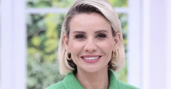 Esra Erol Son Bolum Izle Atv Linki Youtube 5 Kasim 2021 Kubra 21 Yil Sonra Annesiyle Yuzlesecek Takvim Esra Erol Son Bolum Izle Atv Linki Youtube 5 Kasim 2021 Kubra 21 Yil Sonra Annesiyle Yuzlesecek Takvim