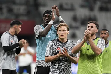 Beşiktaş’ta iki yıldıza yol gözüktü