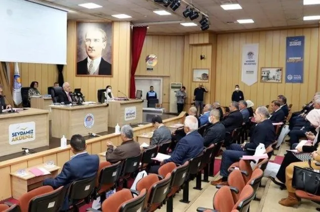 Mersin'de CHP-HDP ittifakından PKK'ya göz kırpan sözler: Askeri operasyon olmayan bir yıl diliyorum